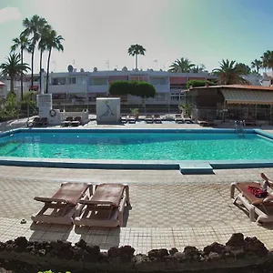 https://geremys-boutique-studio.adeje-hotels.com